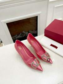 Picture of Valentino Shoes _SKUValentinosz35-404720202.5CM3CA1002